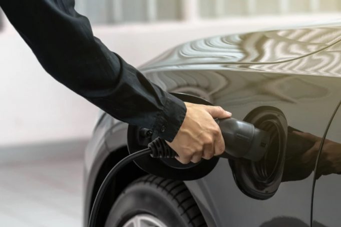 the-leaders-of-ev-adoption-in-europe-840x560 11111
